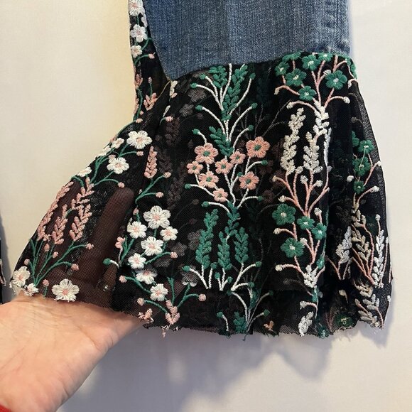 PILCRO Anthropologie Denim Jeans Size 31 FLORAL LACE FLARE Embroidery Stretch - Picture 11 of 13